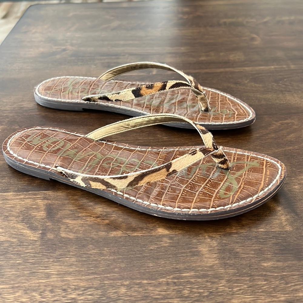Sam Edelman leopard flip flops 7.5M